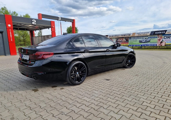 BMW Seria 5 cena 117900 przebieg: 99500, rok produkcji 2017 z Zwoleń małe 326